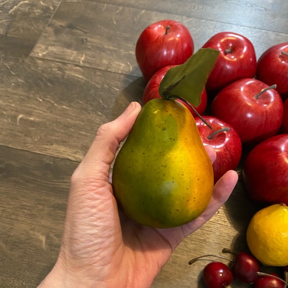 Lot of twenty artificial fruits - Picture 3 of 6